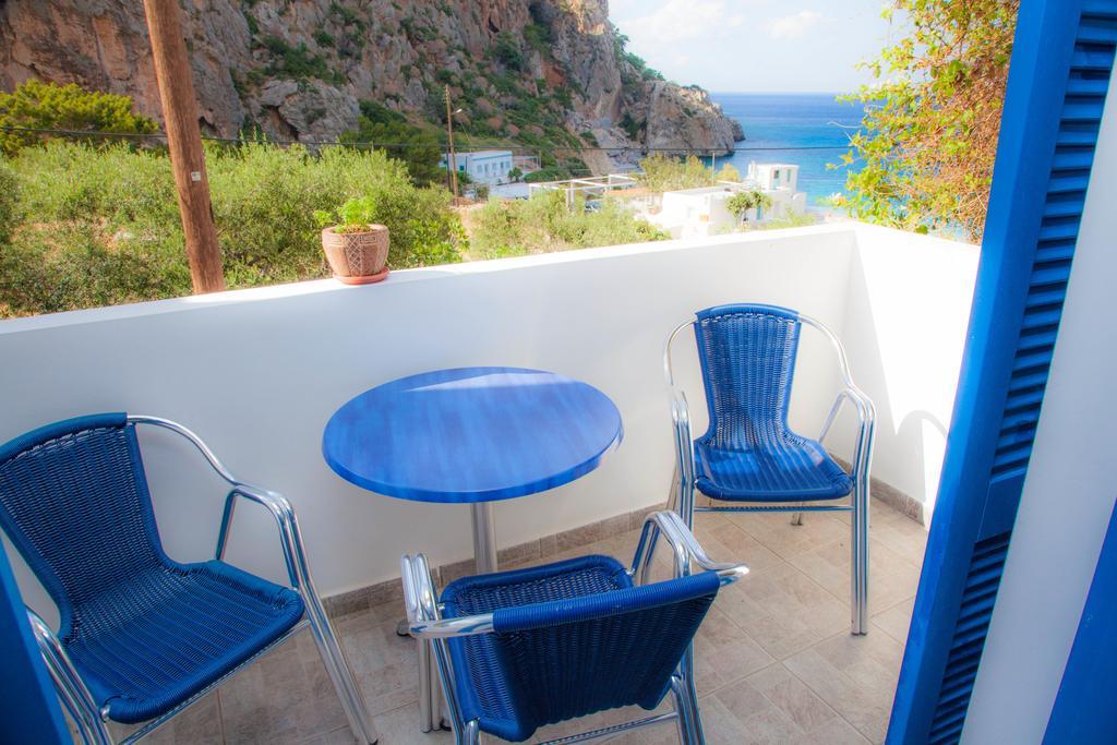Blue Waves Studios Kyra Panagia Zimmer foto